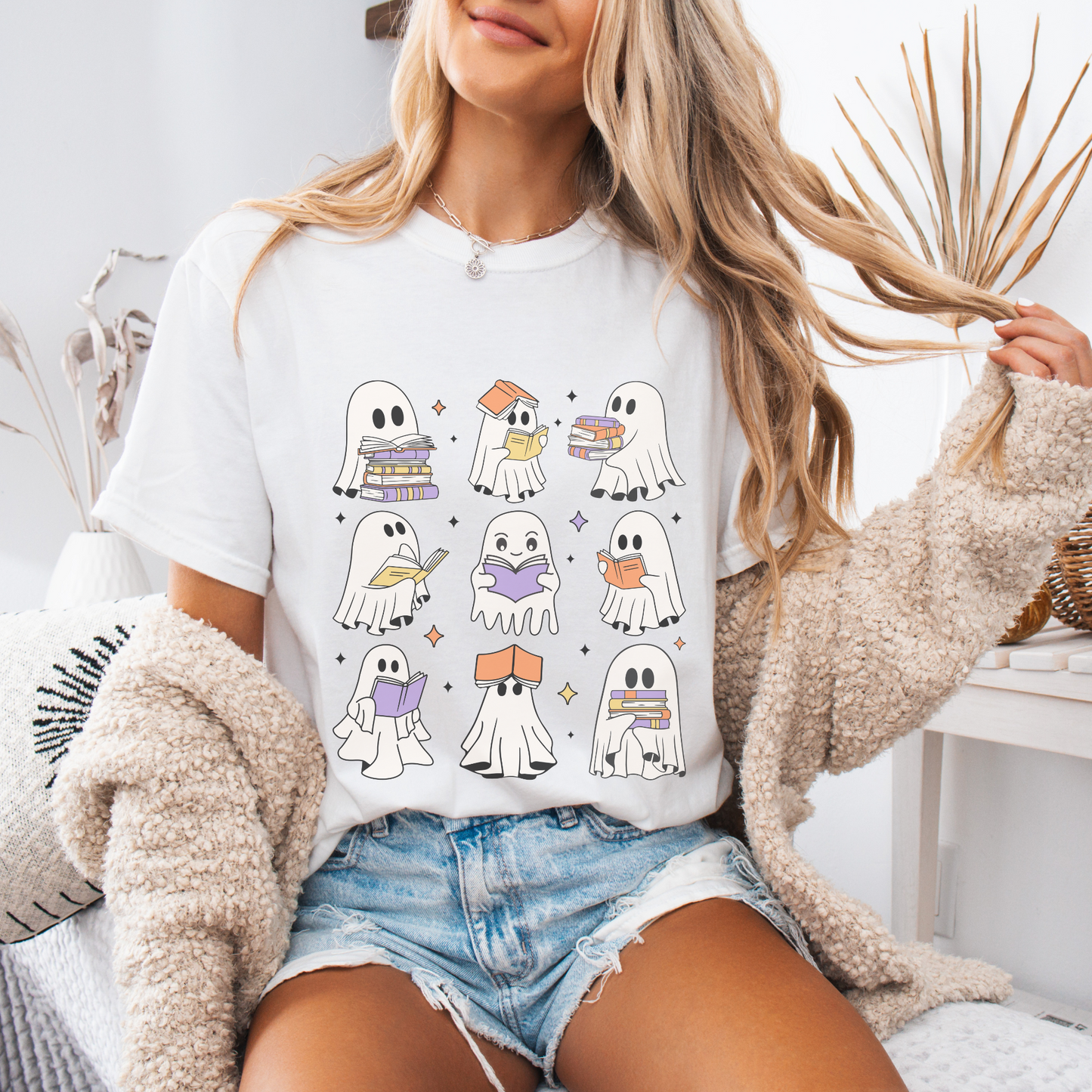 Halloween Ghosts Reading T-shirt