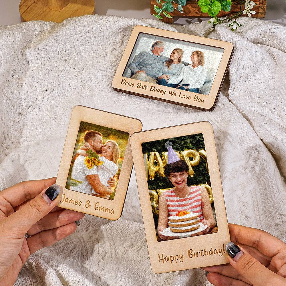 Personalized MadeMine magnetic car sun visor clip with photo frame, showcasing a custom photo display accessory for vehicles.