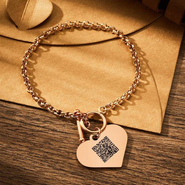 MadeMine custom photo charm bracelet with heart featuring a QR code, showcasing personalized jewelry design.