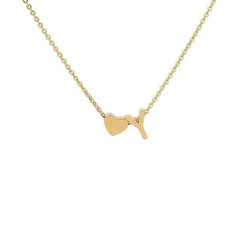 MadeMine tiny heart initial necklace with personalized initial pendant, ideal for Mother’s Day gift for mom and grandma.