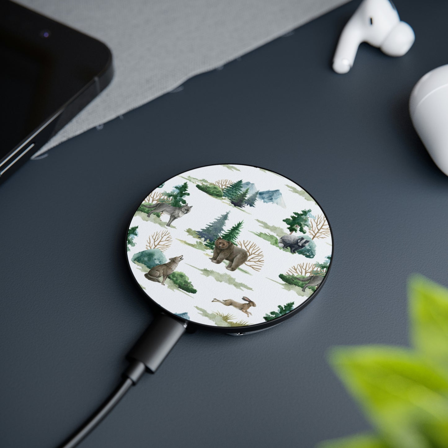 Wild Forest Animals Magnetic Induction Charger