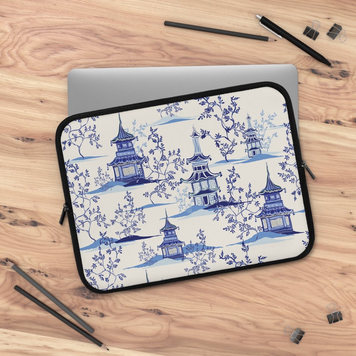 Chinoiserie Vintage Chinese Pagodas Laptop Sleeve - Puffin Lime