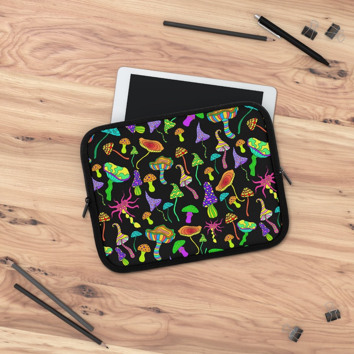 Happy Mushrooms Laptop Sleeve - Puffin Lime