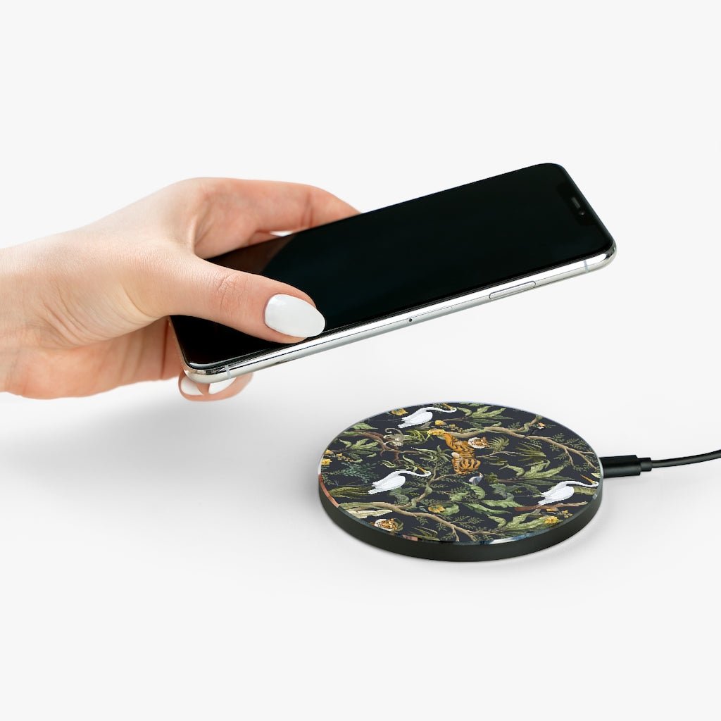 Jungle Trees and Animals Wireless Charger - Puffin Lime
