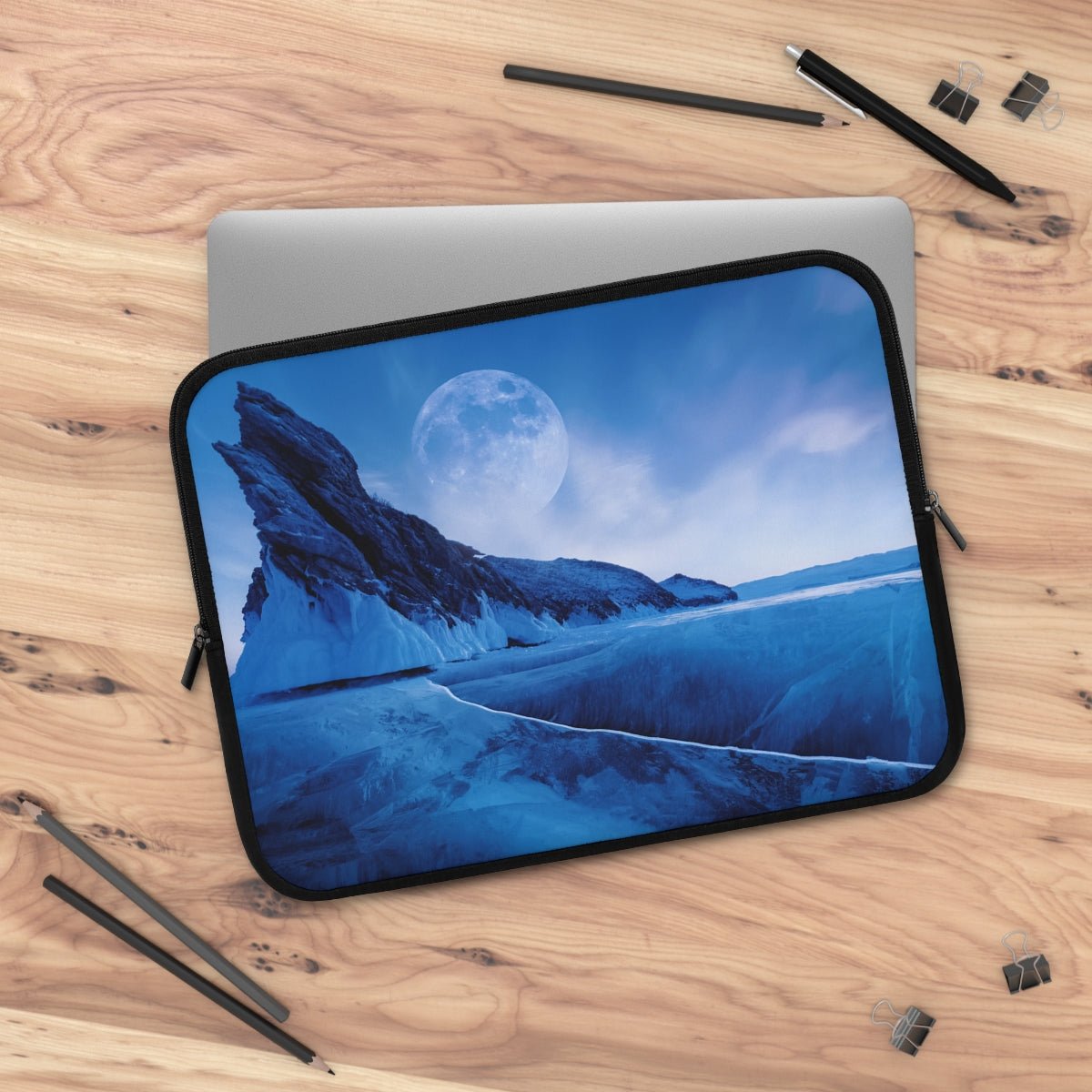 Winter Siberian Landscape Laptop Sleeve - Puffin Lime